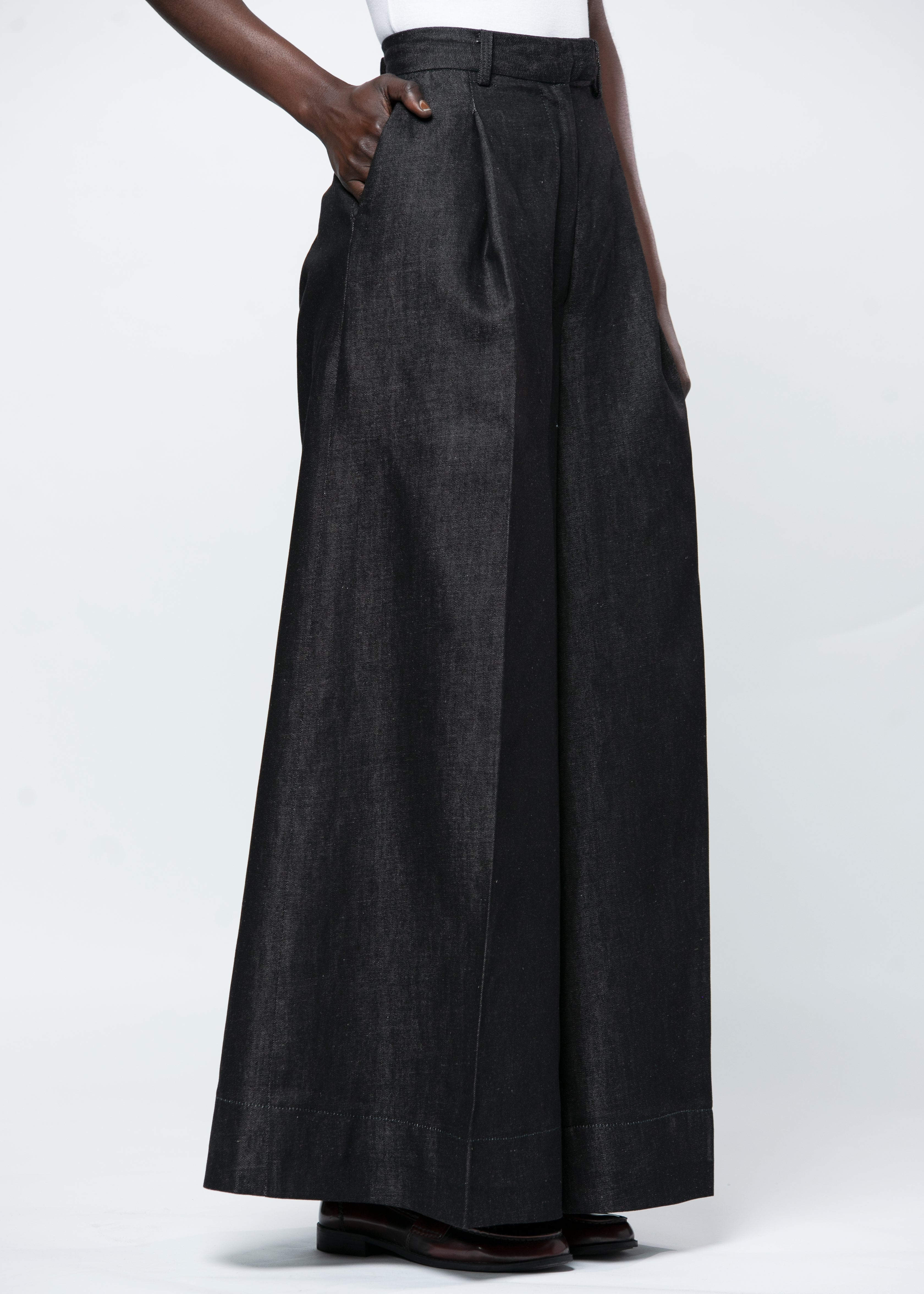 Victor-Hart Linen Wide-Leg Designer Trousers – Architectural Luxury Tailoring