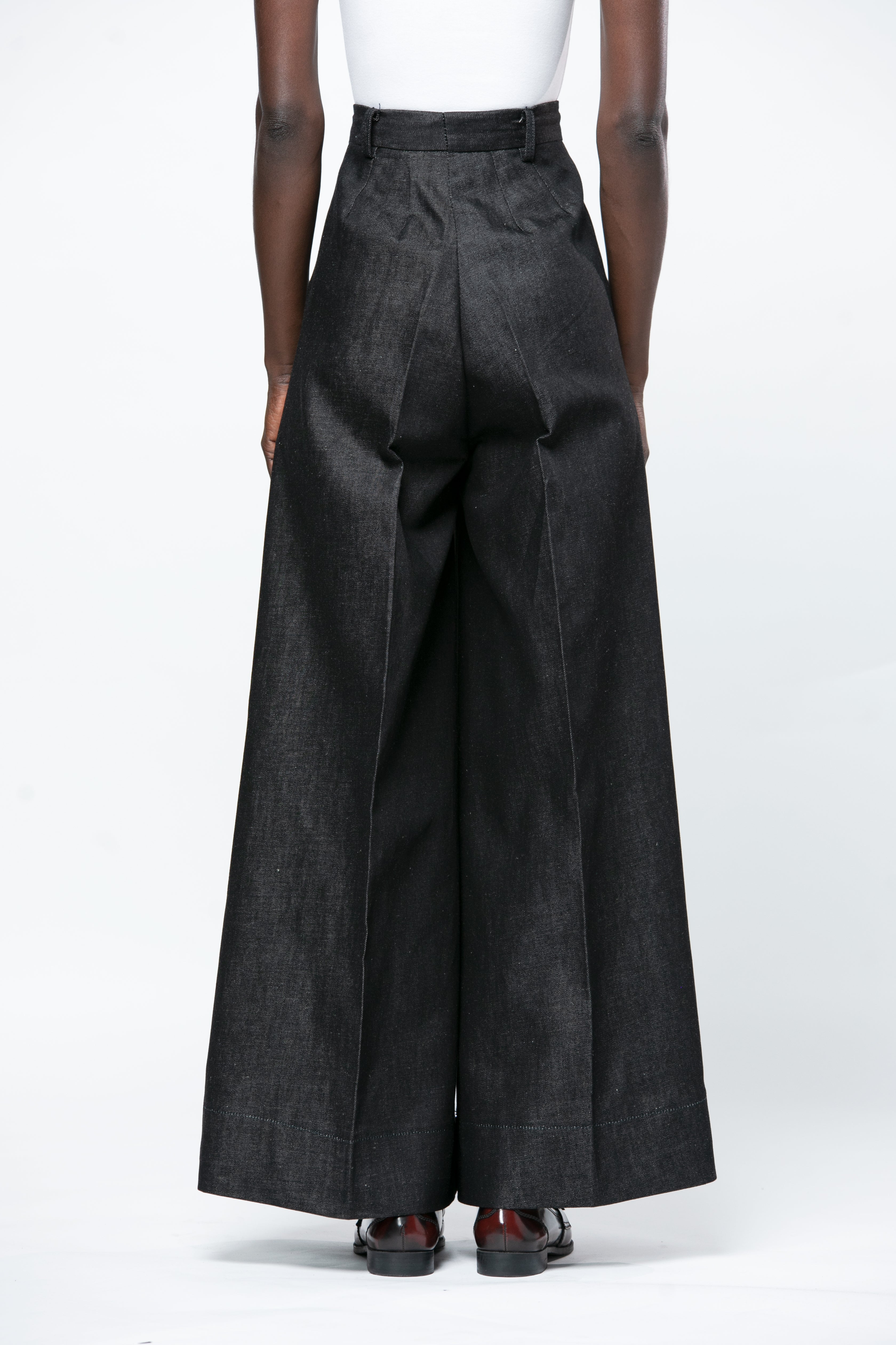 Victor-Hart Linen Wide-Leg Designer Trousers – Architectural Luxury Tailoring